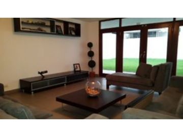 Venta: Casa duplex en calle 61, Obarrio