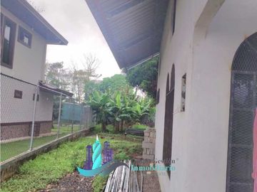 VENDO CASA SIN TERMINAR DE 2 PISOS