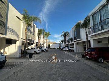 Casa en Venta, En Coto Casa Blanca, Colonia El Fortín, Zapopan, Jalisco
