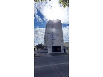 Cuatro ambientes, dos baños,  balcón y cochera a estrenar