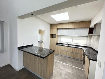 Venta de casa Barrio San Felipe con pileta- Canning