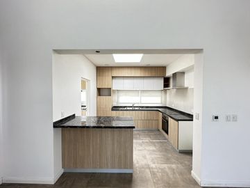 Venta de casa Barrio San Felipe con pileta- Canning