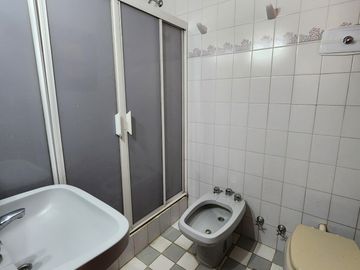 Casa de 3 dormitorios a 6 cuadras del mar. Valeria del Mar