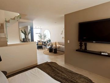 Estrena Casa entre El Refugio y Zibata,  Esstudio o 4ta Recamara, 4 Baños, Lujo