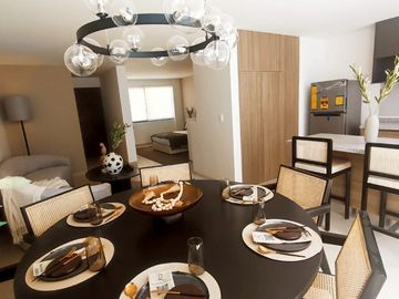 Estrena Casa entre El Refugio y Zibata,  Esstudio o 4ta Recamara, 4 Baños, Lujo