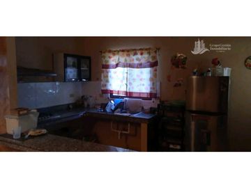 VENDO CASA EN ALGARROBO