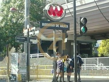 Se Vende Casa San Joaquín, Metro Rodrigo de Araya