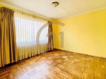 Se Vende Casa San Joaquín, Metro Rodrigo de Araya