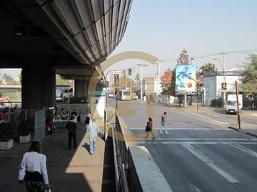 Se Vende Casa San Joaquín, Metro Rodrigo de Araya