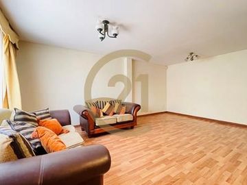 Se Vende Casa San Joaquín, Metro Rodrigo de Araya