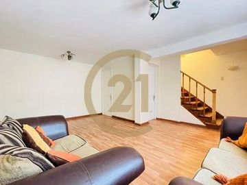 Se Vende Casa San Joaquín, Metro Rodrigo de Araya