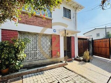 Se Vende Casa San Joaquín, Metro Rodrigo de Araya