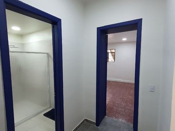 Casa recién renovada lista para reestrenarse.