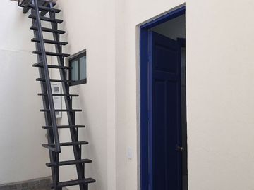 Casa recién renovada lista para reestrenarse.