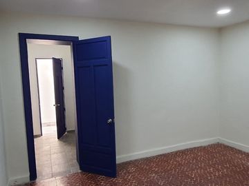 Casa recién renovada lista para reestrenarse.