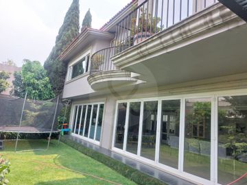 Casa en venta en Bosques de las Lomas