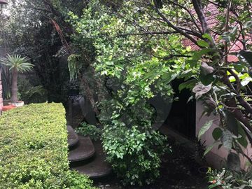 Casa en venta en Bosques de las Lomas