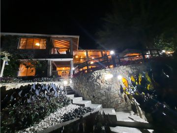 Hotel Campestre en Venta via Tebaida - Quindio