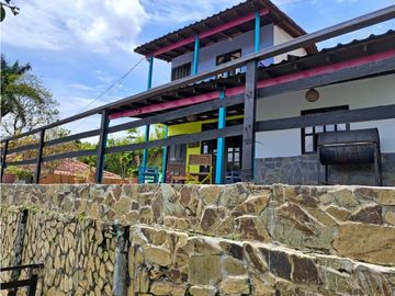 Hotel Campestre en Venta via Tebaida - Quindio