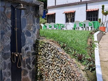 Hotel Campestre en Venta via Tebaida - Quindio