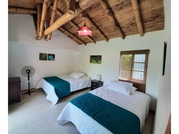 Hotel Campestre en Venta via Tebaida - Quindio