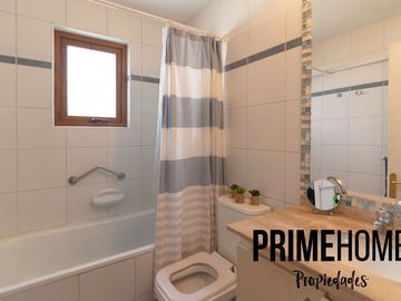 Acogedora casa en condominio, Piedra Roja