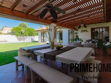 Acogedora casa en condominio, Piedra Roja