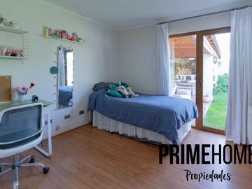 Acogedora casa en condominio, Piedra Roja