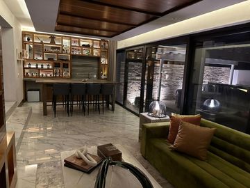 CASA EN VENTA VALLE PONIENTE