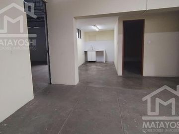 Edificio Comercial en SANTA CATALINA