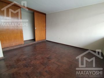 Edificio Comercial en SANTA CATALINA