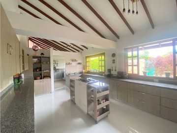 VENTA CASA CONJUNTO CERRADO MONTENEGRO