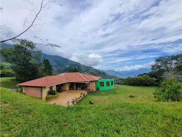 Venta casa Bello sector norteamerica