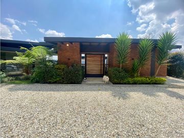 CASA CAMPESTRE EN VENTA, VDA SAN JOSE-GUARNE