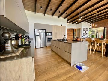 CASA CAMPESTRE EN VENTA, VDA SAN JOSE-GUARNE