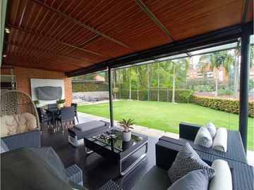 Espectacular casa en La Loma Benedictinos