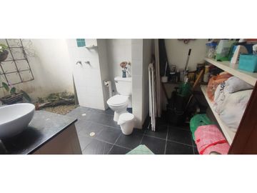 venta de casa campestre en condominio de 2000 M2 en La Mesa Cund.