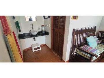 venta de casa campestre en condominio de 2000 M2 en La Mesa Cund.
