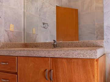 Casa en venta en Jardines de la Estanzuela en Monterrey