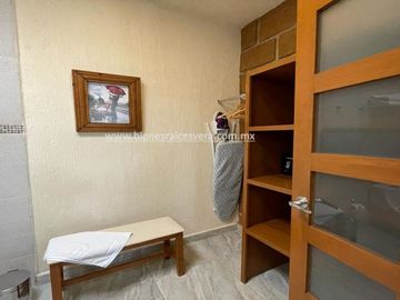 CASA  EN TEQUISQUIAPAN,  CAMINO AL CERRITO  valeri