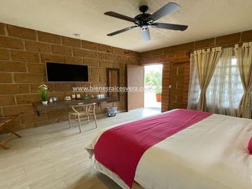 CASA  EN TEQUISQUIAPAN,  CAMINO AL CERRITO  valeri