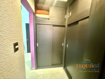 Casa de lujo en venta en el pedregal Tequisquiapan con alberca techada