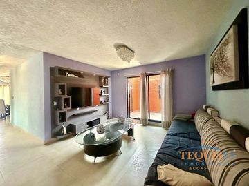 Casa de lujo en venta en el pedregal Tequisquiapan con alberca techada