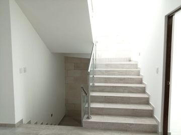 Casa en Lomas de Juriquilla con Roof Garden y Terraza techada J2