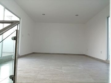 Casa en Lomas de Juriquilla con Roof Garden y Terraza techada J2