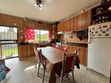 Chalet en venta en Wilde