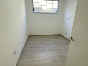 Departamento Tipo Casa en venta en Lanus Oeste