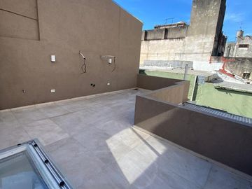 Departamento Tipo Casa en venta en Lanus Oeste