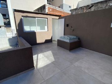 Departamento Tipo Casa en venta en Lanus Oeste