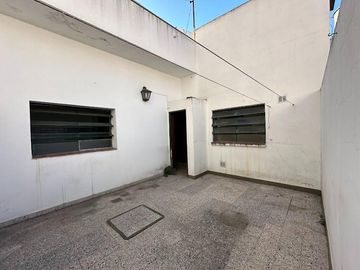 Casa para 2 Familias en venta en Piñeyro